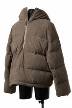 画像をギャラリービューアに読み込む, A.F ARTEFACT HIGH NECK DOWN JACKET / CORDUROY (BROWN)