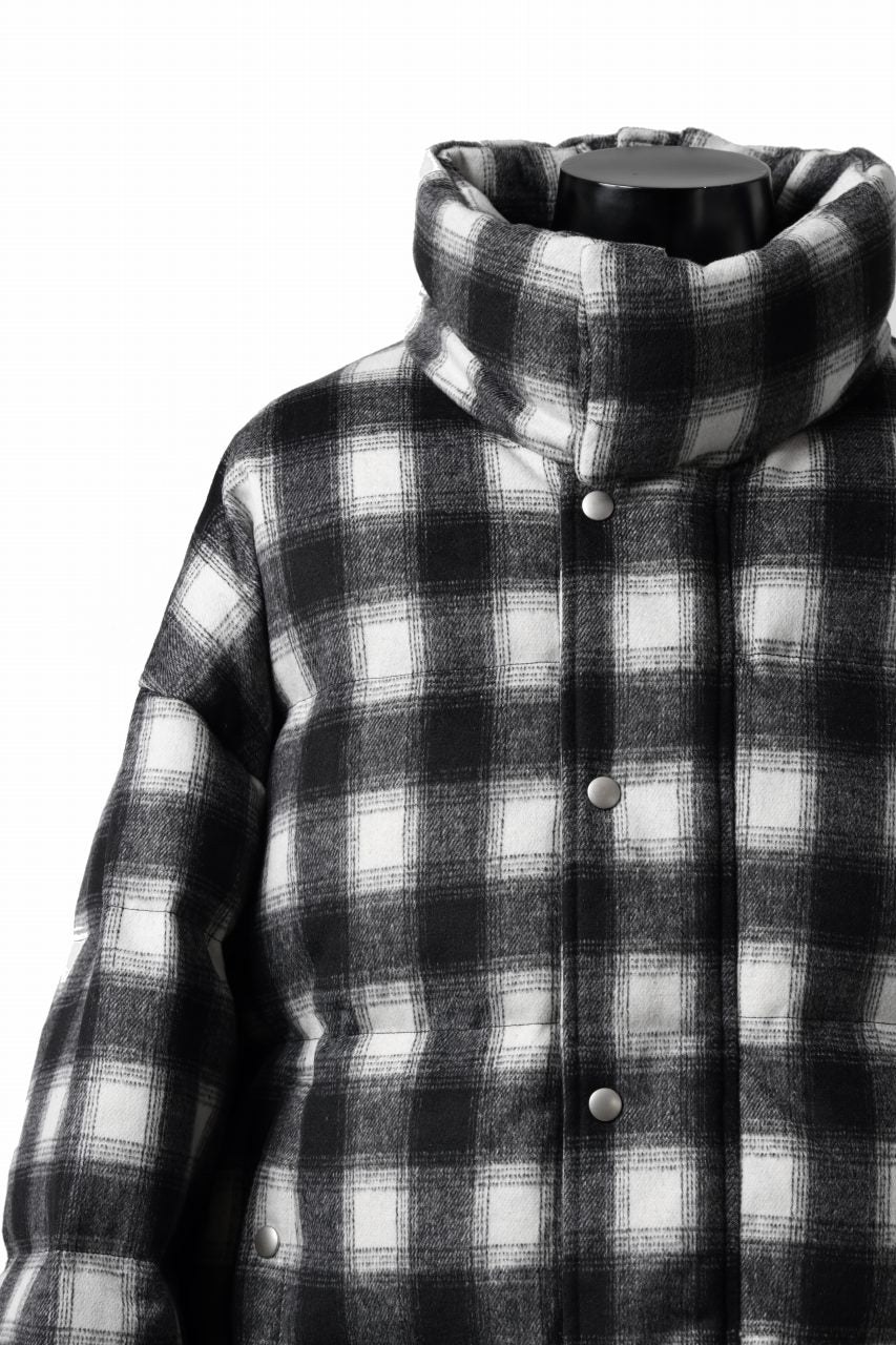 画像をギャラリービューアに読み込む, A.F ARTEFACT HIGH NECK DOWN JACKET / OMBRE CHECK FLANNEL (BLACK x WHITE)