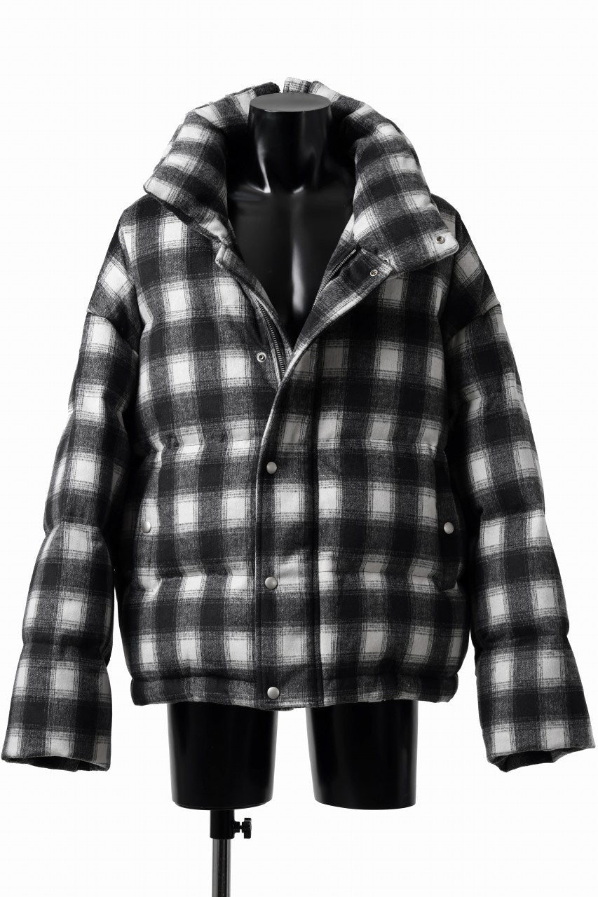 画像をギャラリービューアに読み込む, A.F ARTEFACT HIGH NECK DOWN JACKET / OMBRE CHECK FLANNEL (BLACK x WHITE)