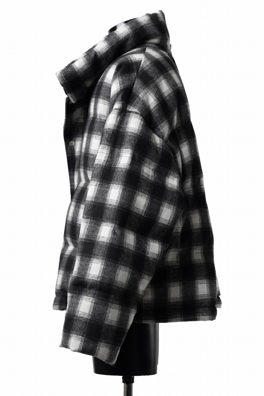 画像をギャラリービューアに読み込む, A.F ARTEFACT HIGH NECK DOWN JACKET / OMBRE CHECK FLANNEL (BLACK x WHITE)