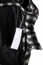 画像をギャラリービューアに読み込む, A.F ARTEFACT HIGH NECK DOWN JACKET / OMBRE CHECK FLANNEL (BLACK x WHITE)