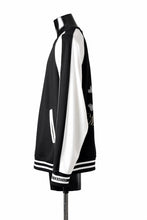 画像をギャラリービューアに読み込む, MASTERMIND WORLD SOUVENIR SWEATSHIRT / REGULAR FIT (BLACK x WHITE)