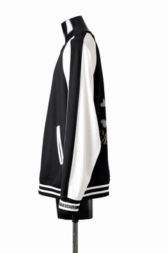 画像をギャラリービューアに読み込む, MASTERMIND WORLD SOUVENIR SWEATSHIRT / REGULAR FIT (BLACK x WHITE)