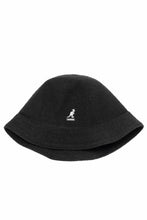 Load image into Gallery viewer, MASTERMIND WORLD x KANGOL® FLIP It RV BERMUDA CASUAL (BLACK)