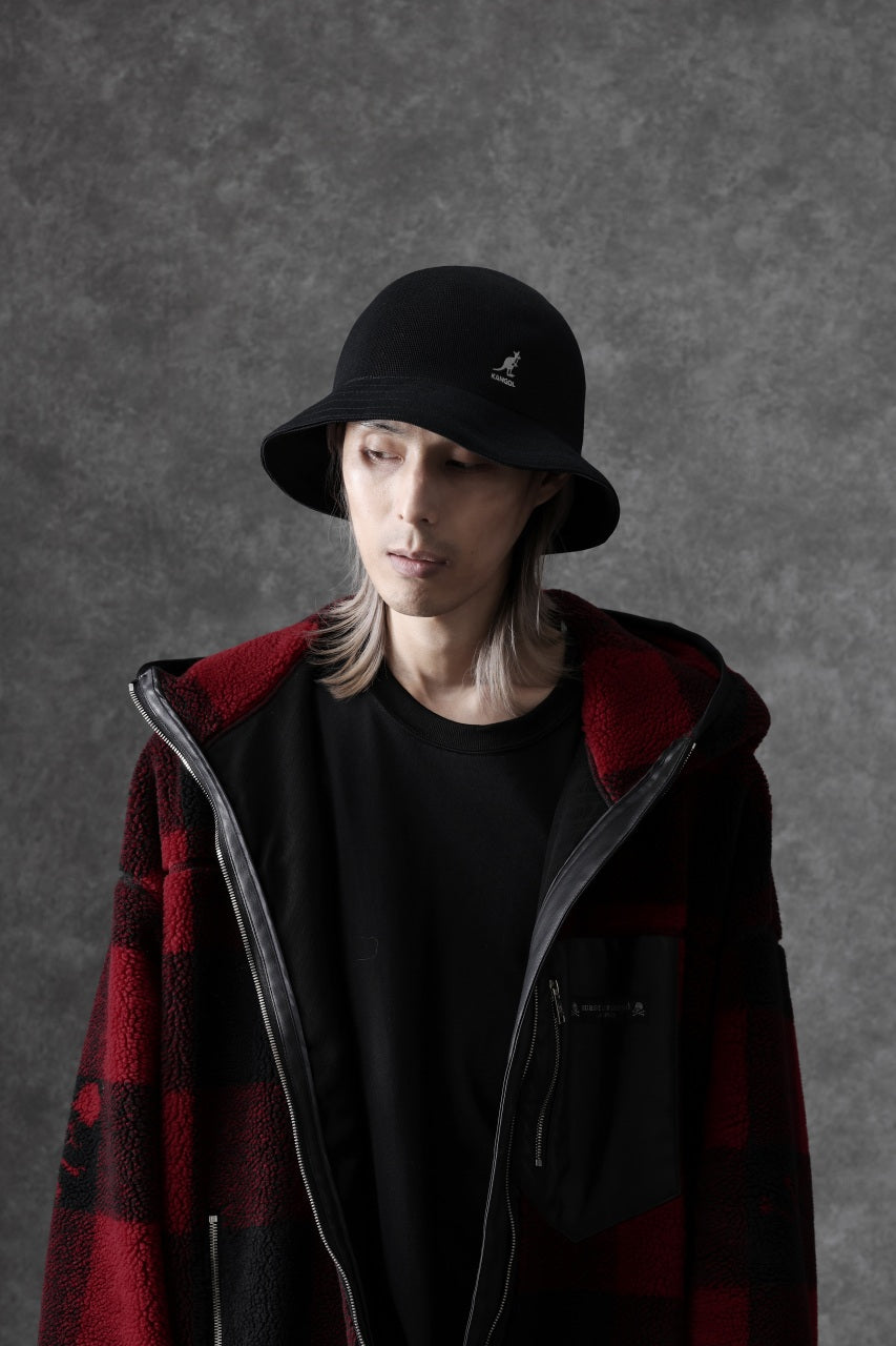 Load image into Gallery viewer, MASTERMIND WORLD x KANGOL® FLIP It RV TROPIC CASUAL (BLACK)