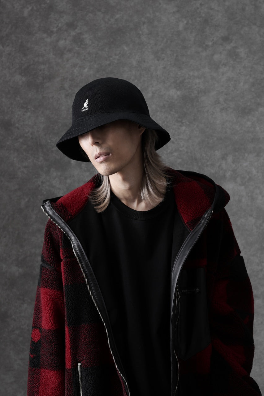 Load image into Gallery viewer, MASTERMIND WORLD x KANGOL® FLIP It RV TROPIC CASUAL (BLACK)