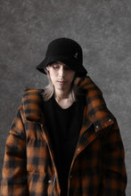 Load image into Gallery viewer, MASTERMIND WORLD x KANGOL® FLIP It RV BERMUDA CASUAL (BLACK)