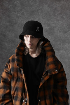 Load image into Gallery viewer, MASTERMIND WORLD x KANGOL® FLIP It RV BERMUDA CASUAL (BLACK)