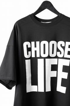 Load image into Gallery viewer, MASTERMIND WORLD x KATHARINE HAMNETT SLOGAN BIG TEE / CHOOSE LIFE (BLACK)