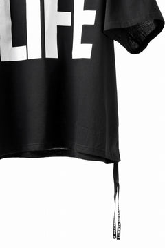 Load image into Gallery viewer, MASTERMIND WORLD x KATHARINE HAMNETT SLOGAN BIG TEE / CHOOSE LIFE (BLACK)