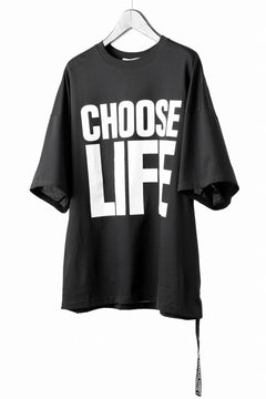 Load image into Gallery viewer, MASTERMIND WORLD x KATHARINE HAMNETT SLOGAN BIG TEE / CHOOSE LIFE (BLACK)