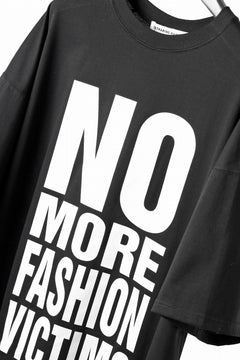 Load image into Gallery viewer, MASTERMIND WORLD x KATHARINE HAMNETT SLOGAN BIG TEE / N, M, F, V (BLACK)