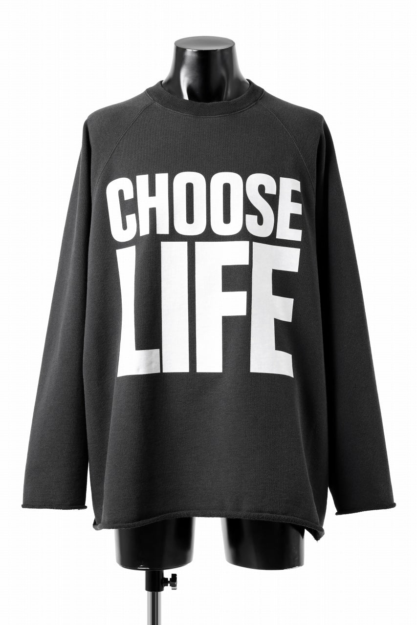 Load image into Gallery viewer, MASTERMIND WORLD x KATHARINE HAMNETT CUTOFF PULLOVER / CHOOSE LIFE (BLACK)