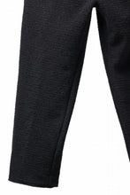 画像をギャラリービューアに読み込む, th products KAPOOR / Wide Tapered Pants / travel wool premiere (black)