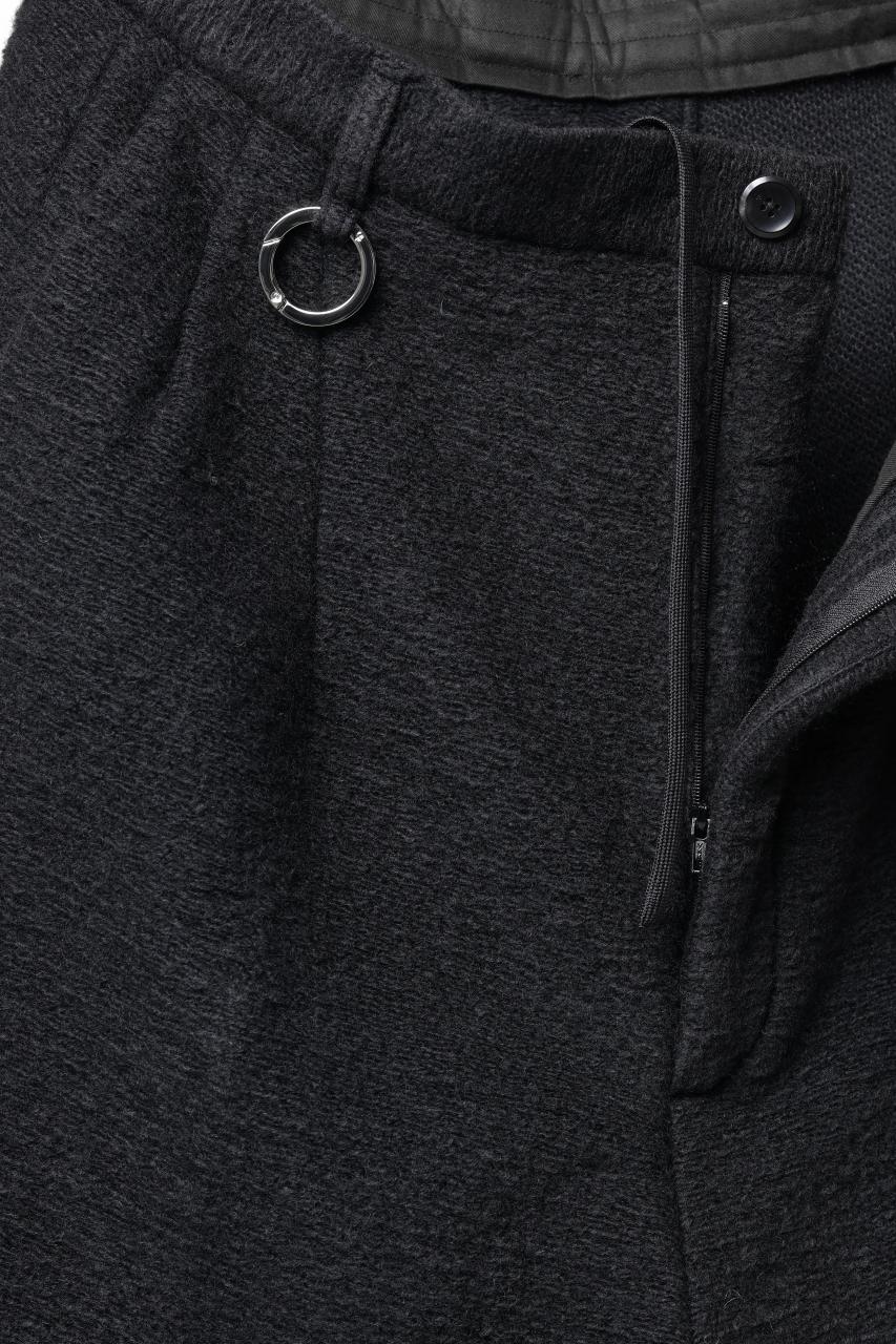 画像をギャラリービューアに読み込む, TARO HORIUCHI / th products KAPOOR / Wide Tapered Pants / travel wool premiere (black)