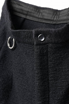 画像をギャラリービューアに読み込む, TARO HORIUCHI / th products KAPOOR / Wide Tapered Pants / travel wool premiere (black)