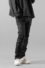 画像をギャラリービューアに読み込む, masnada LAYERED POCKET SLIM JEANS / STRETCH DENIM (BLACK)