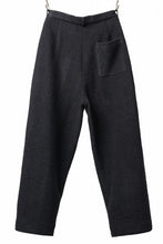 画像をギャラリービューアに読み込む, th products KAPOOR / Wide Tapered Pants / travel wool premiere (black)