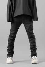 画像をギャラリービューアに読み込む, masnada LAYERED POCKET SLIM JEANS / STRETCH DENIM (BLACK)