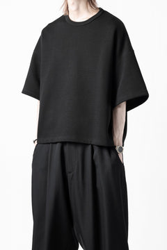 画像をギャラリービューアに読み込む, N/07 OVERSIZE TOP / RIBBED CARDBOARD KNIT JERSEY (BLACK)