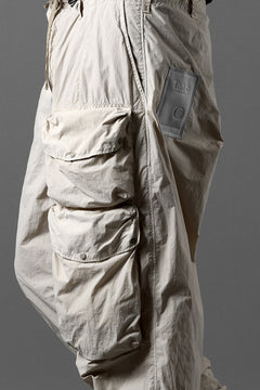 画像をギャラリービューアに読み込む, Ten c CARGO TROUSERS / GARMENT DYED LIGHT NYLON TACTEL MID LAYER (BEIGE)