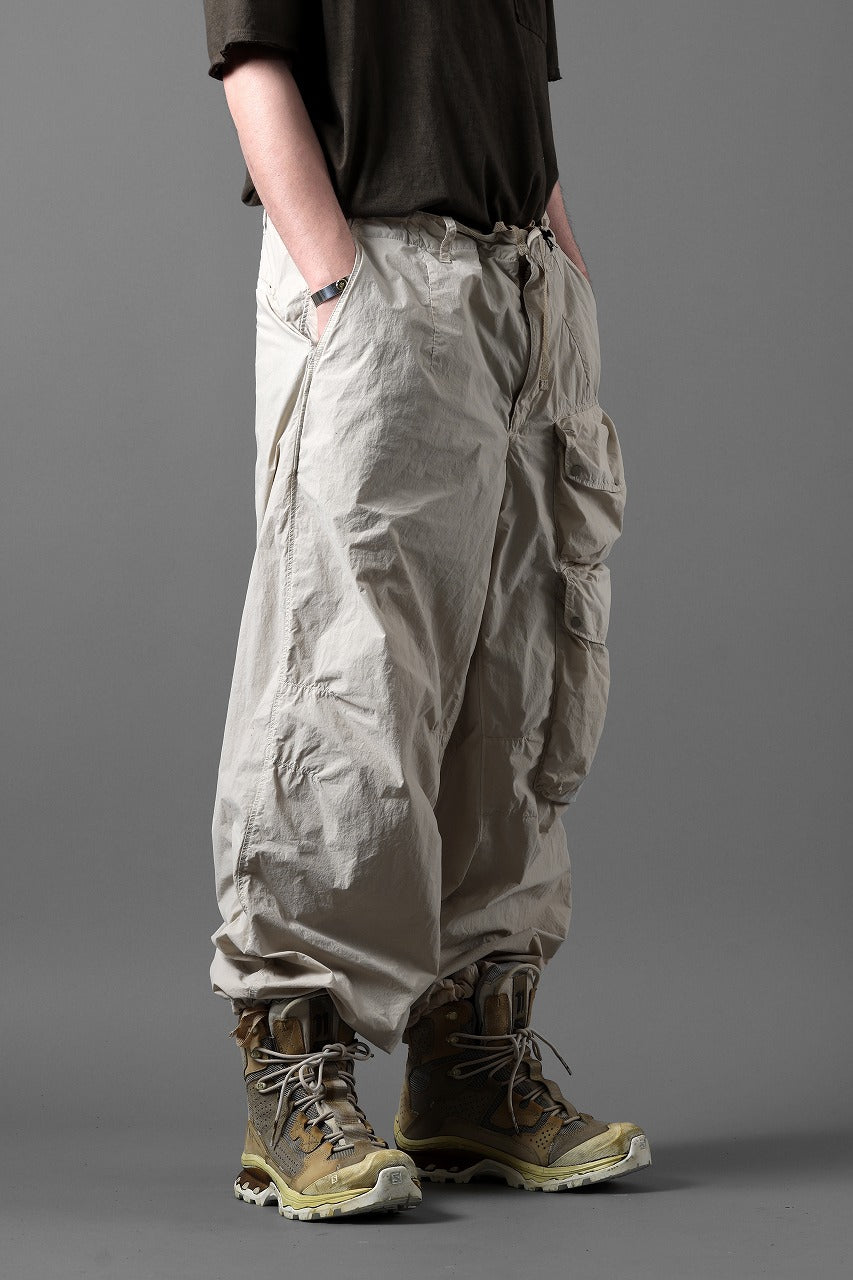 画像をギャラリービューアに読み込む, Ten c CARGO TROUSERS / GARMENT DYED LIGHT NYLON TACTEL MID LAYER (BEIGE)