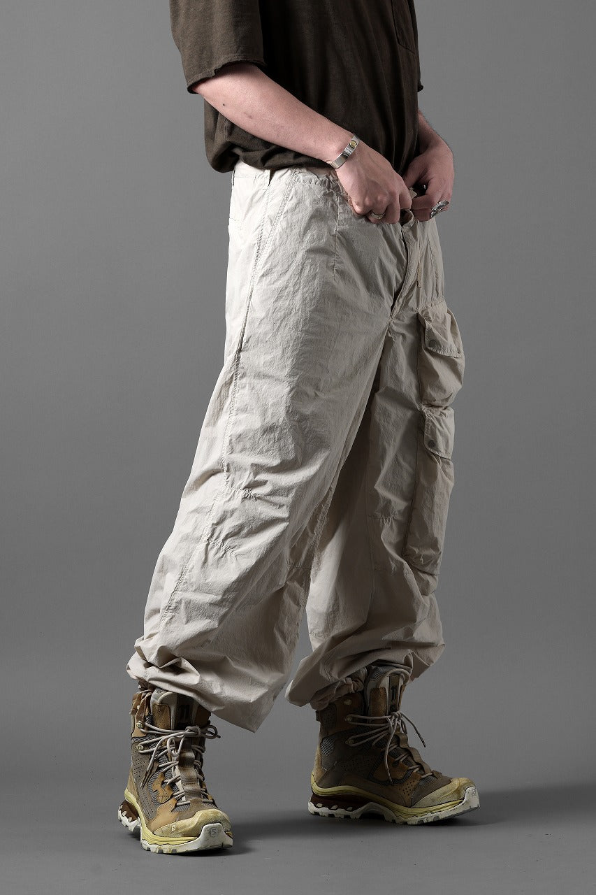 画像をギャラリービューアに読み込む, Ten c CARGO TROUSERS / GARMENT DYED LIGHT NYLON TACTEL MID LAYER (BEIGE)