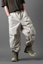 画像をギャラリービューアに読み込む, Ten c CARGO TROUSERS / GARMENT DYED LIGHT NYLON TACTEL MID LAYER (BEIGE)