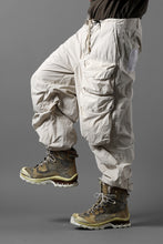画像をギャラリービューアに読み込む, Ten c CARGO TROUSERS / GARMENT DYED LIGHT NYLON TACTEL MID LAYER (BEIGE)