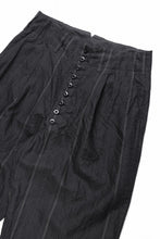 画像をギャラリービューアに読み込む, KLASICA "VICTOR" BACK SEAM TAPERED TROUSERS / LIGHT WEIGHT DARK RANDOM STRIPE RAMIE (IRON STRIPE)