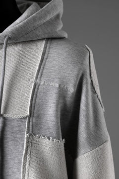 画像をギャラリービューアに読み込む, Feng Chen Wang PANELLED FULL ZIP HOODIE (GREY)