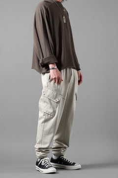 画像をギャラリービューアに読み込む, Ten c SWEAT PANTS / GARMENT DYED DIRECT FIXED DIAGONAL FLEECE + OJJ 11oz (BEIGE)