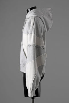 画像をギャラリービューアに読み込む, Feng Chen Wang PANELLED FULL ZIP HOODIE (GREY)