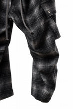 画像をギャラリービューアに読み込む, A.F ARTEFACT HEM-STRING WIDE CARGO PANTS / OMBRE FLANNEL(BLACK x WHITE)