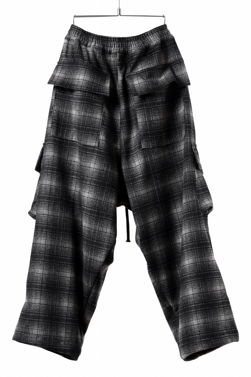 画像をギャラリービューアに読み込む, A.F ARTEFACT HEM-STRING WIDE CARGO PANTS / OMBRE FLANNEL(BLACK x WHITE)