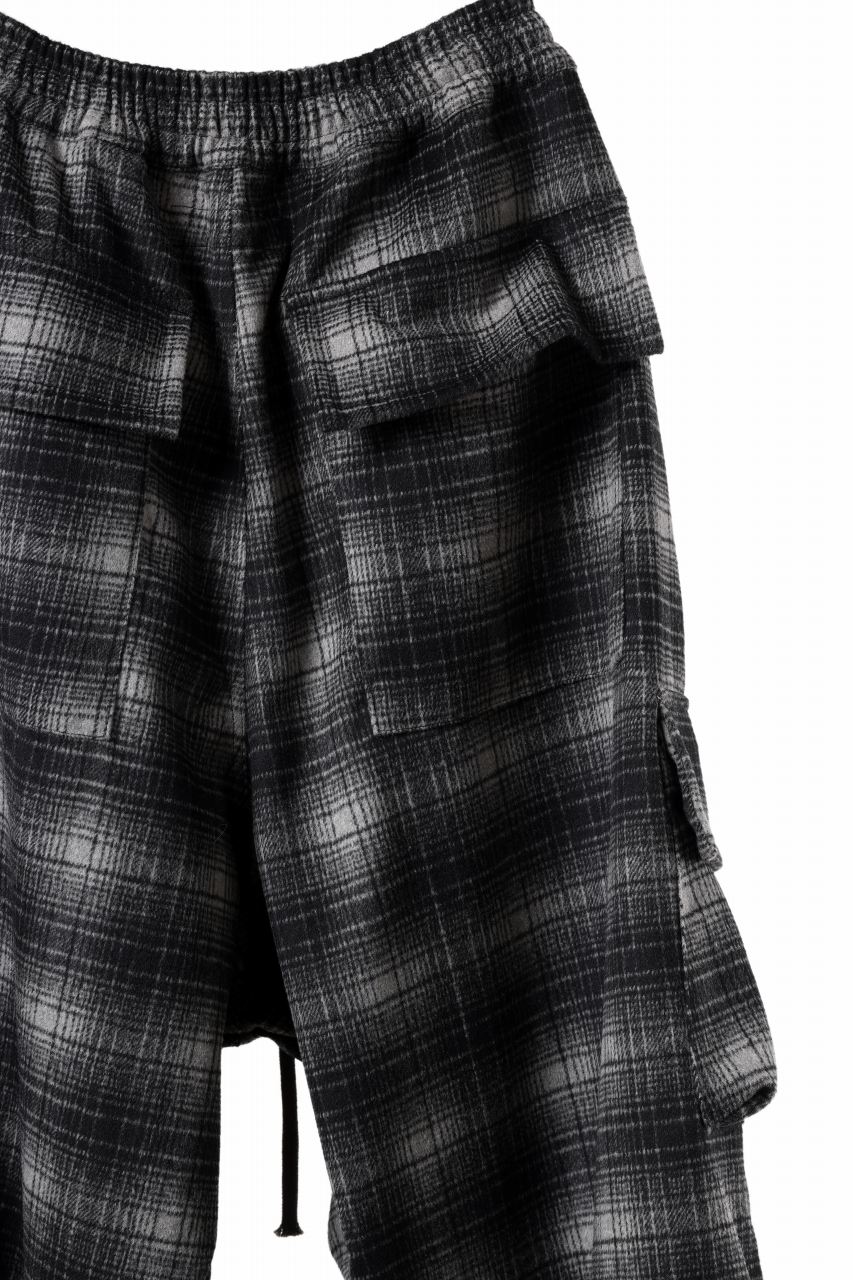 画像をギャラリービューアに読み込む, A.F ARTEFACT HEM-STRING WIDE CARGO PANTS / OMBRE FLANNEL(BLACK x WHITE)
