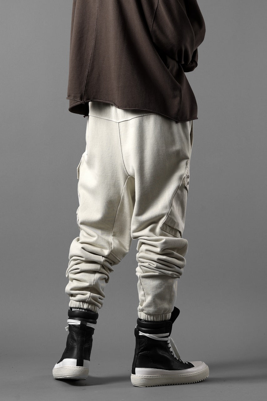 画像をギャラリービューアに読み込む, Ten c SWEAT PANTS / GARMENT DYED DIRECT FIXED DIAGONAL FLEECE + OJJ 11oz (BEIGE)