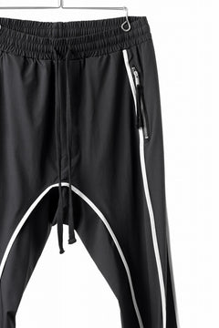 画像をギャラリービューアに読み込む, thom/krom DROP CROTCH TROUSERS / ELASTIC NYLON + REFLECTION PIPING (BLACK)