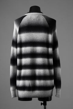 画像をギャラリービューアに読み込む, Feng Chen Wang DECONSTRUCTED GRADIENT KNIT-POLO (GREY TONE/MULTI)