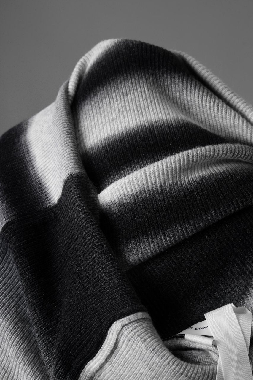 画像をギャラリービューアに読み込む, Feng Chen Wang DECONSTRUCTED GRADIENT KNIT-POLO (GREY TONE/MULTI)