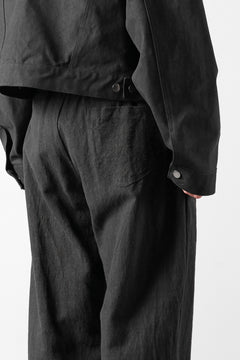 画像をギャラリービューアに読み込む, CAPERTICA PEGTOP EASY PANTS / RAMIE COTTON CANVAS (BURNED BLACK)