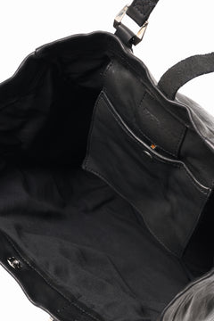 Load image into Gallery viewer, ISAMU KATAYAMA BACKLASH ZIP TOTE BAG / OBJECT DYED JAPAN ROUGH STEER (BLACK)