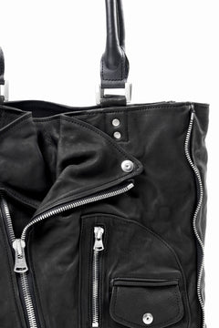 Load image into Gallery viewer, ISAMU KATAYAMA BACKLASH JAPAN CALF GARMENT-WASH RIDERS TOTE BAG (BLACK)