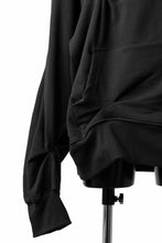 画像をギャラリービューアに読み込む, A.F ARTEFACT RANDOM TUCK EMBROIDERY SWEAT HOODIE (BLACK)