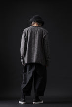 Load image into Gallery viewer, KLASICA GOSSE TWO TUCKED TROUSERS / SURPHER DYED MOLE SKIN (DEEP SEA)