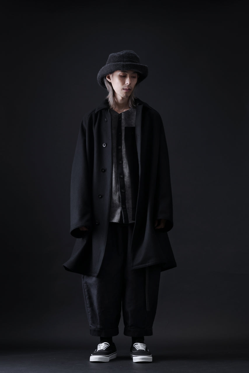 Load image into Gallery viewer, KLASICA GOSSE TWO TUCKED TROUSERS / SURPHER DYED MOLE SKIN (DEEP SEA)