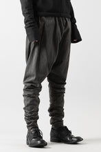 Load image into Gallery viewer, m.a+ elastic waist low crotch 2 pocket pants / P571/MJP1 (CARBON)
