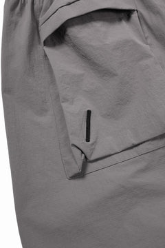 Load image into Gallery viewer, thom/krom ZIP DETAIL SHORTS / RIPSTOP STRETCH NYLON (ROCK)