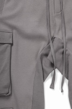 Load image into Gallery viewer, thom/krom MATMIX CARGO TROUSERS / STRUCTURED SOFT JERSEY (ROCK)