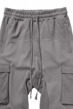 Load image into Gallery viewer, thom/krom MATMIX CARGO TROUSERS / STRUCTURED SOFT JERSEY (ROCK)